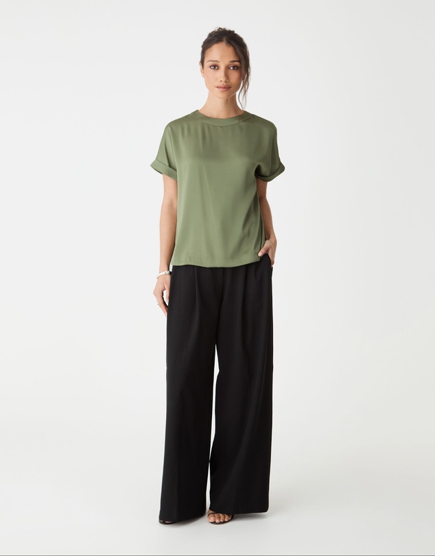Forcast - Cameron Satin Tee