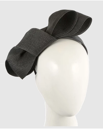 Max Alexander - Black Bow Racing Fascinator