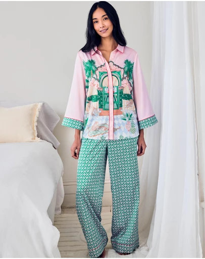Chelsea Peers - Satin The Clubhouse Print Long Pyjama Set