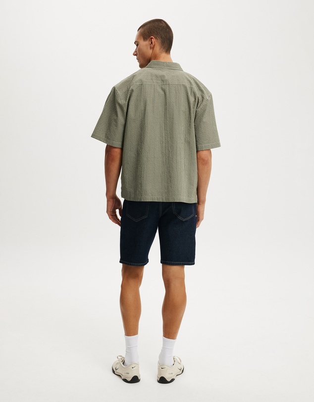 Cotton On - Loose Straight Denim Short