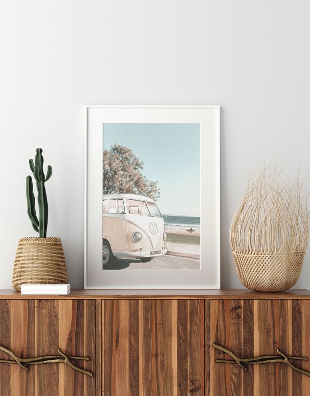 Olive et Oriel - Byron Kombi Art Print