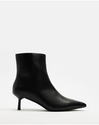 Dazie - Beth Ankle Boots