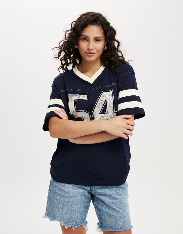 Cotton On - V Neck Oversized Graphic Tee