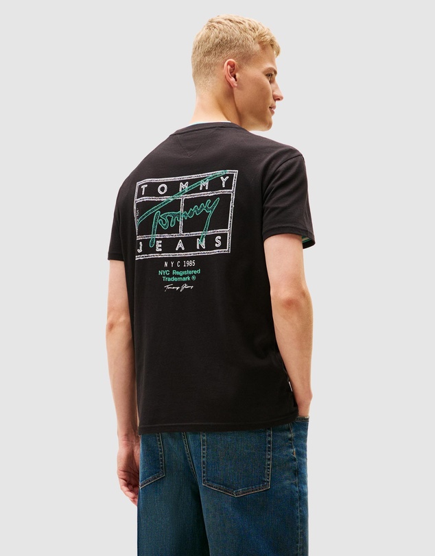 Tommy Jeans - Regular Sign Spray Short Sleeve T-Shirt