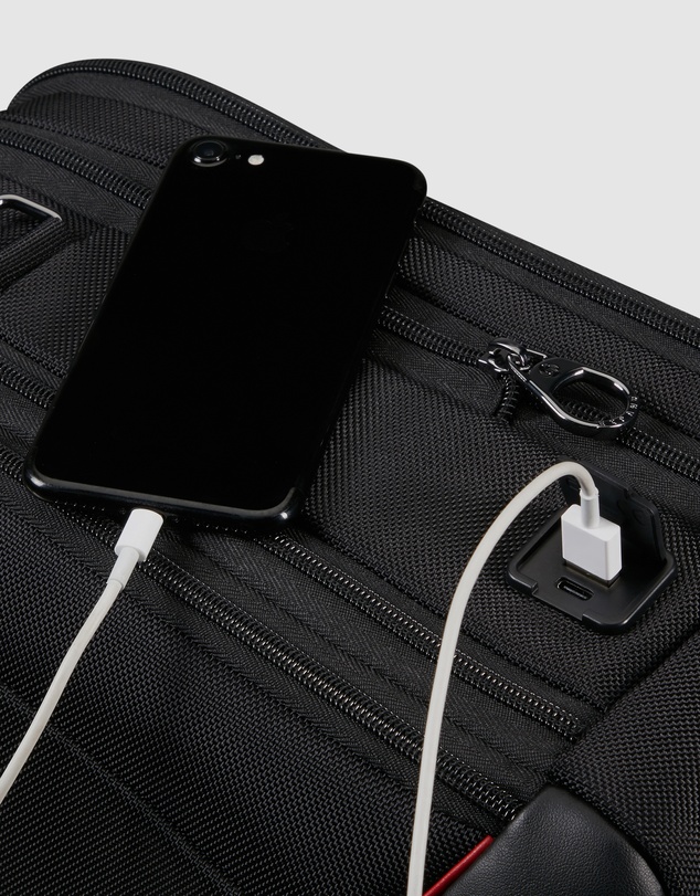 Samsonite - Pro-DLX 6 Bailhandle 15.6