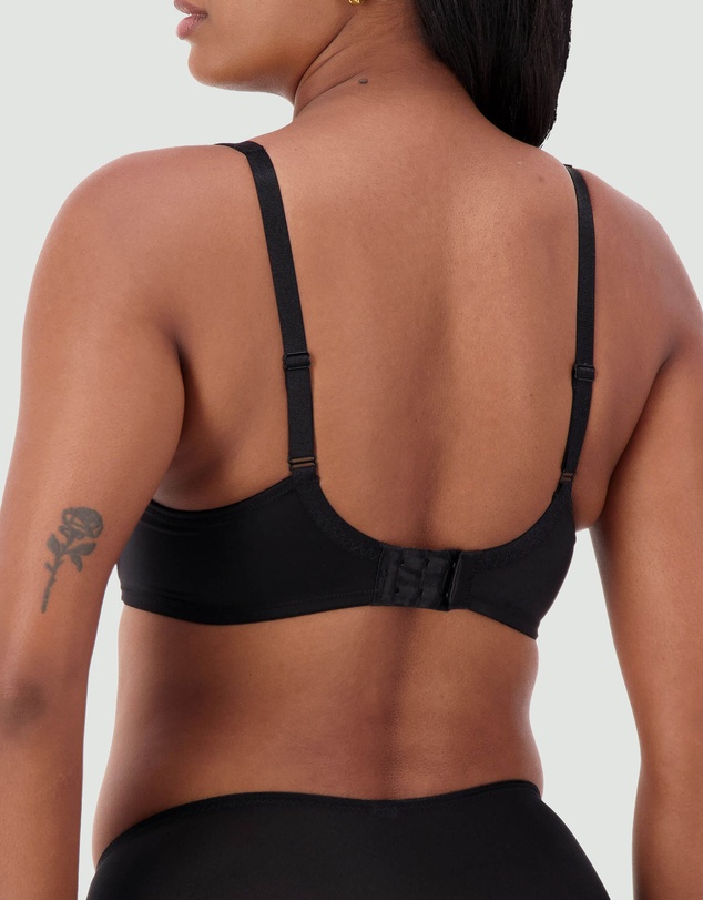 Triumph - Lacy Minimiser Bra