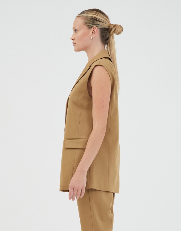 Third Form - Interchange Vest