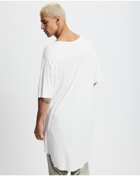 Surrounded By Ghosts - The Arsenic Relaxed Rib Knit Long Tail T-Shirt