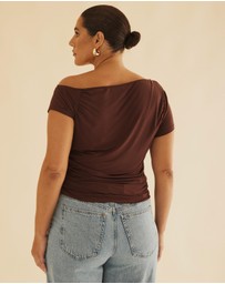 Atmos&Here Curvy - Off Shoulder Tank