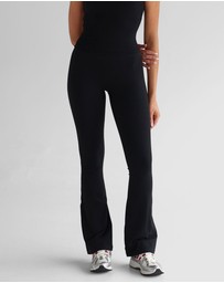 Leelo Active - Classic Flared Leggings