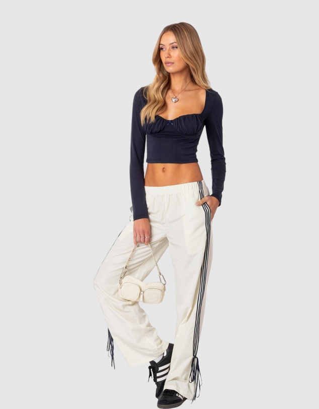 EDIKTED - Rain Cupped Long Sleeve Top
