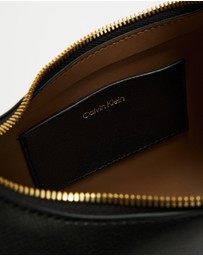 Calvin Klein - Foil Logo Conv Shoulder Bag