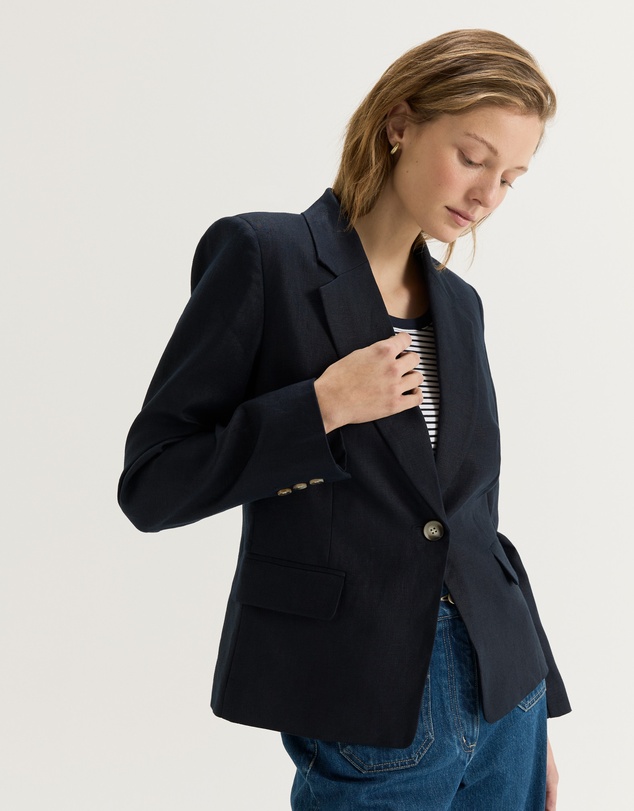 Review - Anya Blazer