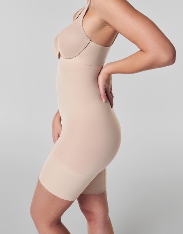 Spanx - SPANXsculpt Seamless Power High-Waisted Mid-Thigh Short
