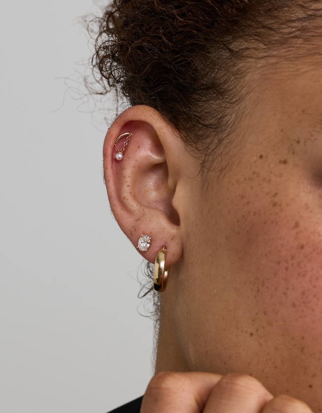 Michael Hill - Cultured Freshwater Pearl Floating Single Helix in 10kt Gold