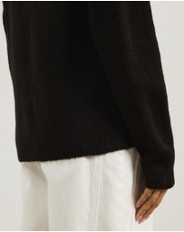 Atmos&Here - Saylor Crew Neck Soft Knit Jumper
