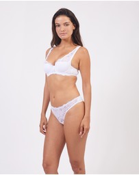Cinnamon Swan - Capri Thong 