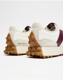 New Balance - 327 Standard Fit - Women's