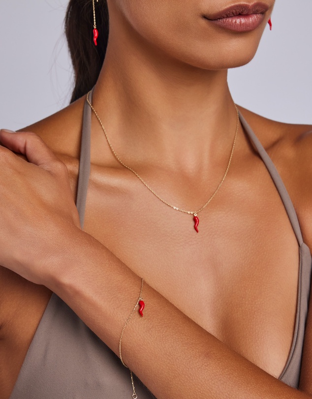 Zoe Olivia - 9K Gold Red Horn Necklace