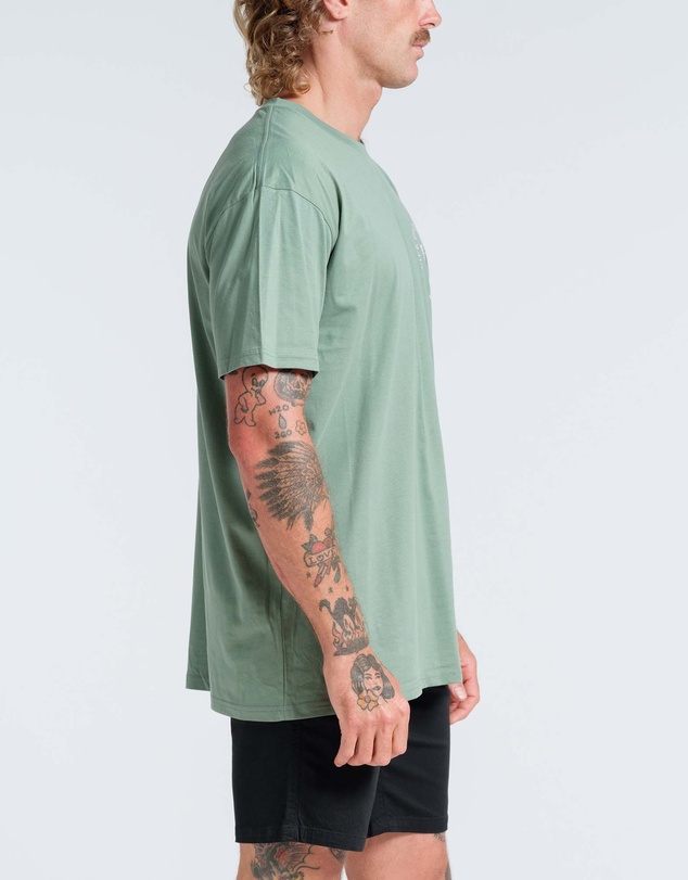 Vacancy Co - Life on the Rocks Tee