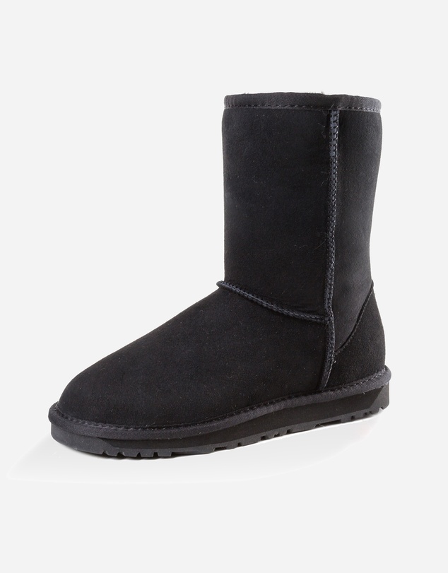 Ozwear Connection Uggs - Ugg Classic Short Boots (Water Resistant)