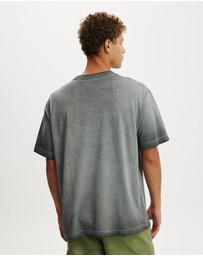 Cotton On - Box Fit Graphic T-Shirt