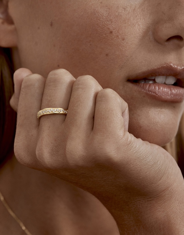By Charlotte - Scattered Light Ring