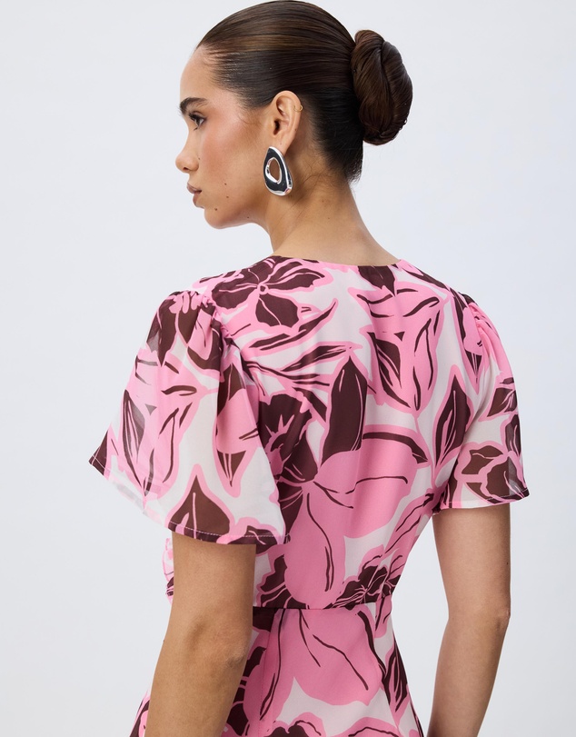 Tussah - Camilla Flutter Sleeve Midi Dress