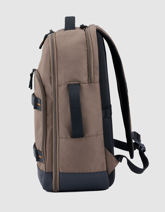 High Sierra - Ultimate Access 4 Dlx 16'' Laptop Travel Backpack