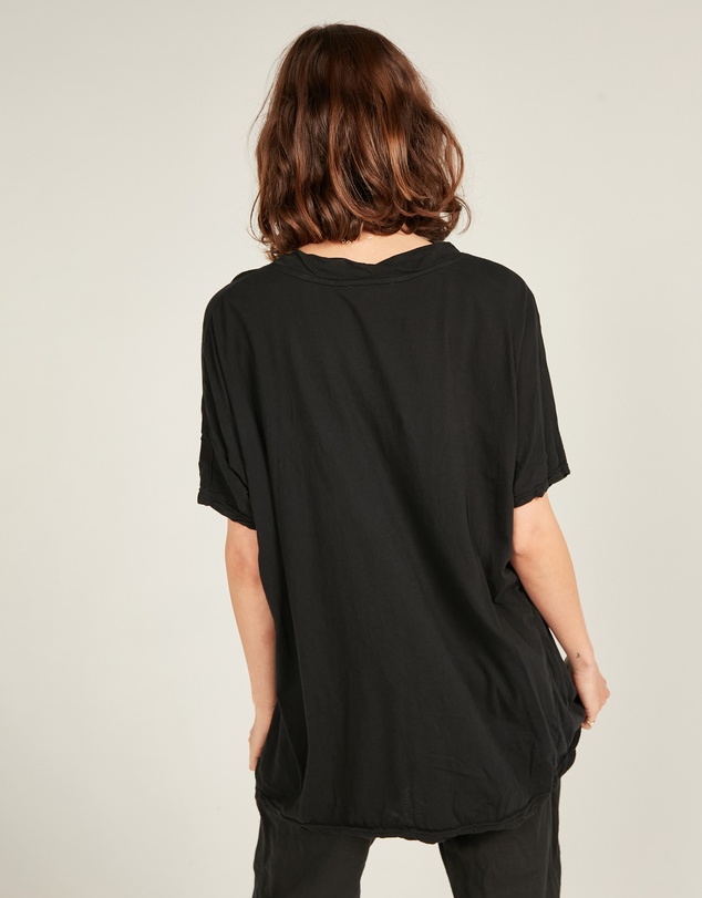 Primness - Loose V Tee