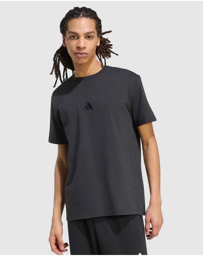 adidas Sportswear - Kit Small Logo T-Shirt