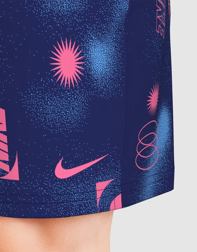 Nike - Brand Blast 7