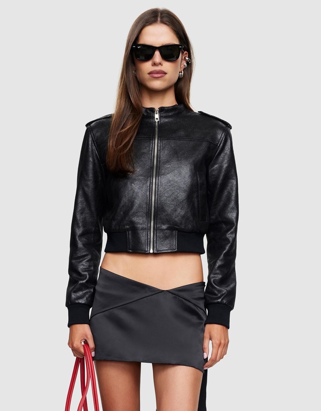 Lioness - Muse Bomber