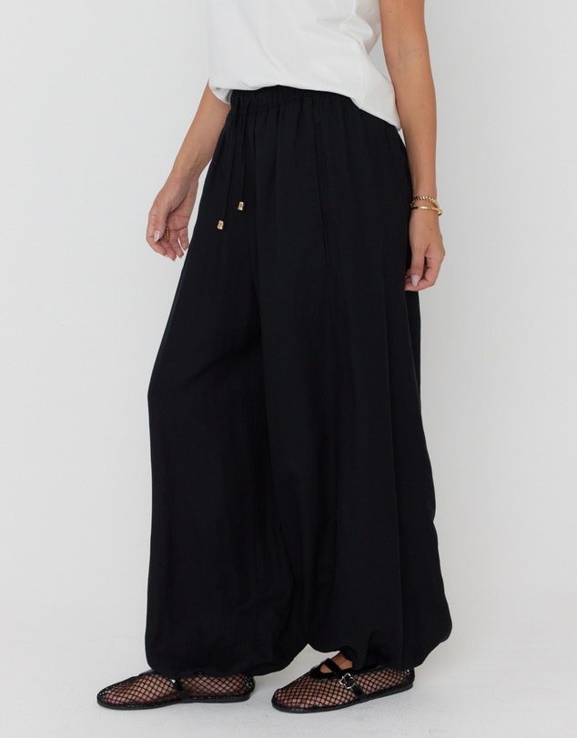 ALEXANDRA - Pradas Pants Black