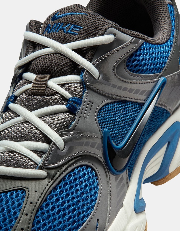 Nike - V5 RNR - Men's