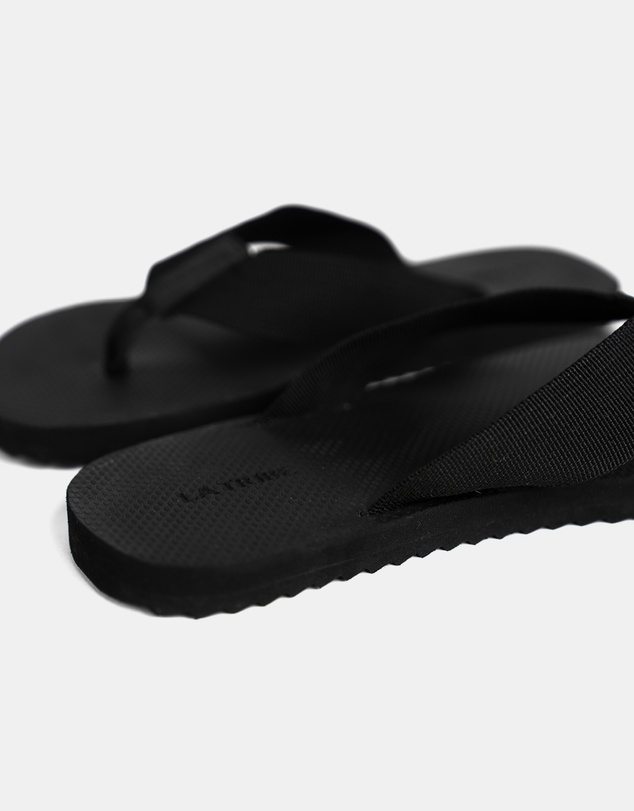 La Tribe - Canvas Thongs