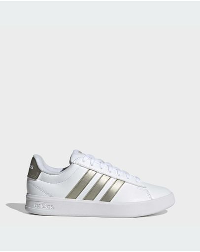 Cloud White / Cyber Metallic / Cloud White