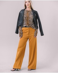 Youmsara - The Zahra Long Sleeve Tee