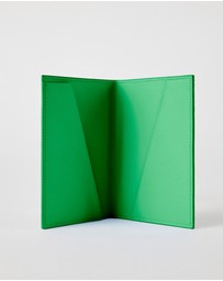 Mon Purse - Leather Passport Holder