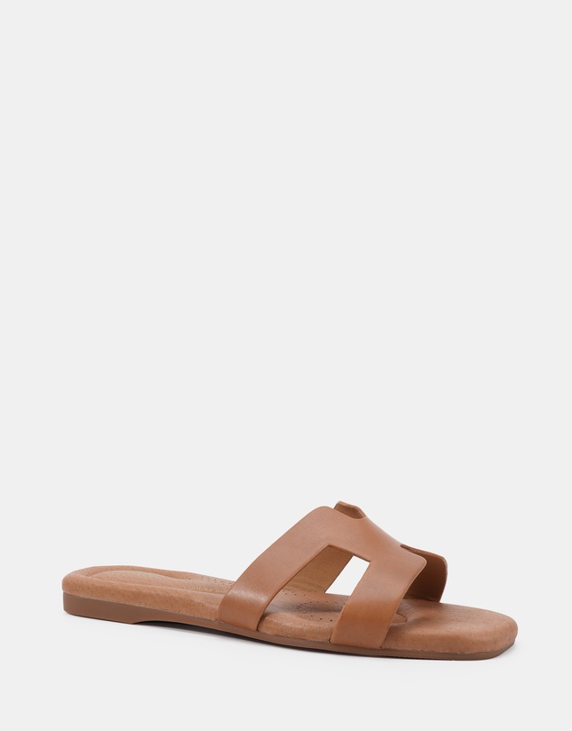 Clarks - Yvette Dark Tan