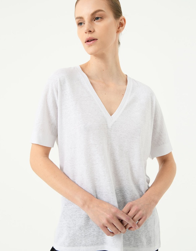 Forcast - Brussels Linen V-Neck Tee