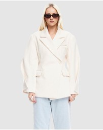 Lioness - Heart Shaped Coat - ICONIC EXCLUSIVE