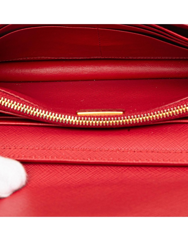 Pre-Loved by Azura Reborn - Pre-Loved prada Saffiano Bow Crossbody Bag