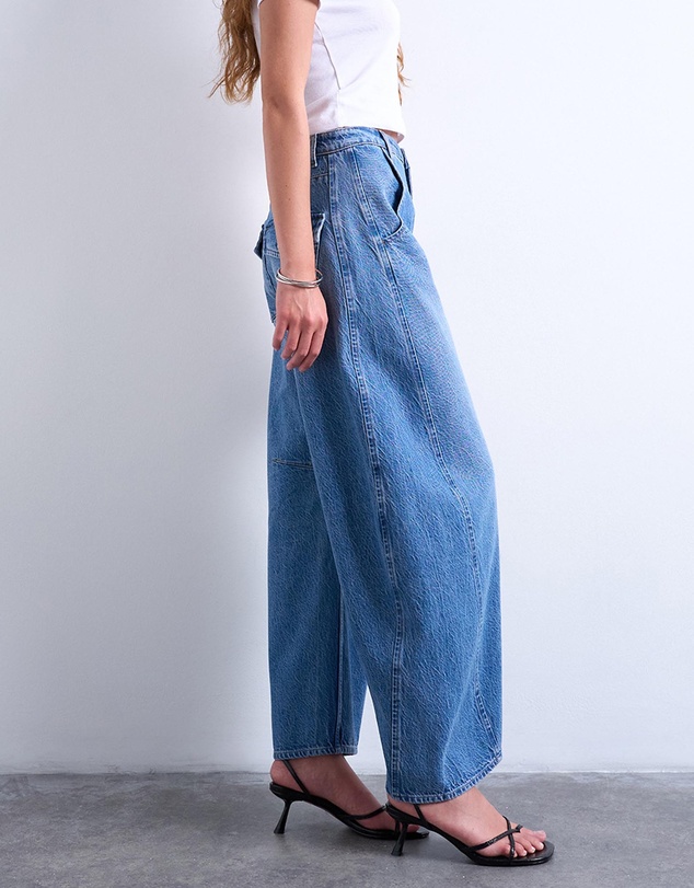 TOPSHOP - Horseshoe Mid Rise Barrel Leg Jeans