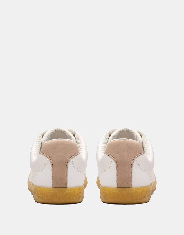 Clarks - Nykole Step White