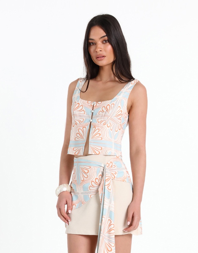 Lost in Lunar  - Libby Top