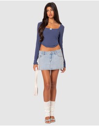EDIKTED - Yara Ribbed Ruffle Hem Top