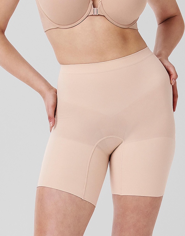 Spanx - SPANXsculpt Seamless Power Mid-Thigh Short