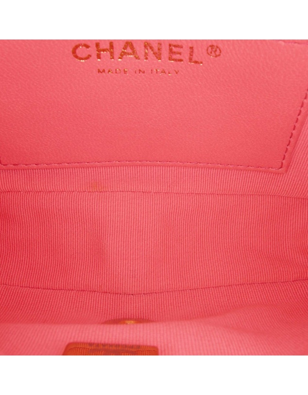 Pre-Loved by Azura Reborn - Pre-Loved chanel Quilted Leather Bag with Chain Detail Elegant Shoulder or Crossbody Accessory