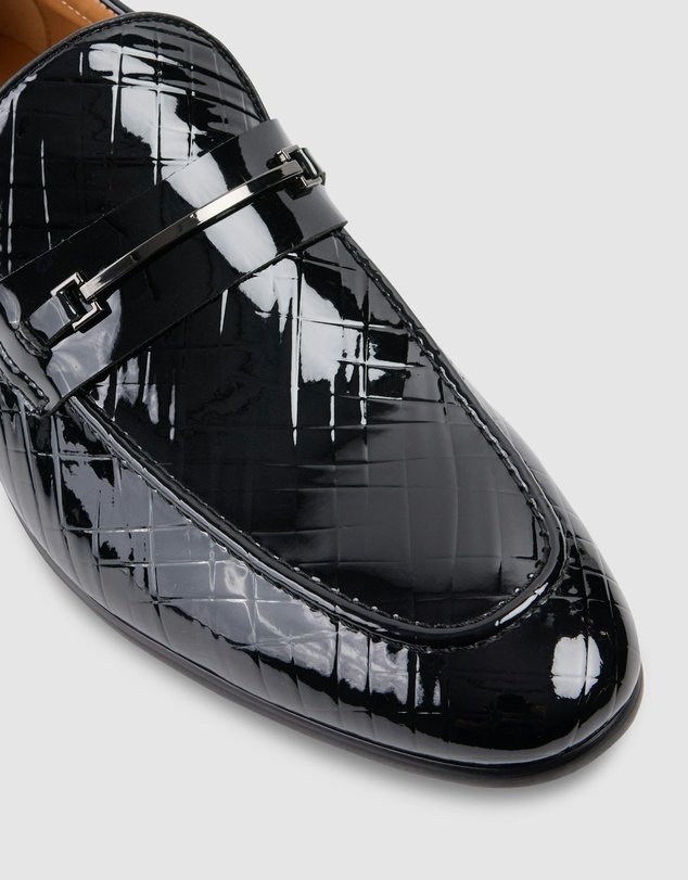 yd. - Slick Patent Shoe